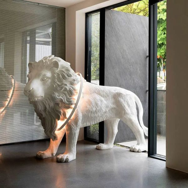 Modern Artistic Lion Pose Home Decorative Lamp Stylish Interior Lighting in Dubai